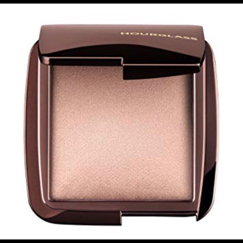 Hourglass Ambient Lighting Powder Luminous Light